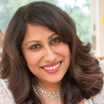 Jab We Met: Sonia has this rare ability to make any person she meets feel special in a unique way. When we worked on partner teams at Microsoft, for a while we didn't get a chance to interact more than small talk in the kitchen... until we decided to go for chaat one day... I would say it was love at first Chaat!
                            Not quite my thing but can't complete saying something about Sonia without hashtags :) so here we go...#chaathouse #froyo #latenightspecing #hoursonphone #2ndhome #auntiestatus #pakoranosesftw
                            